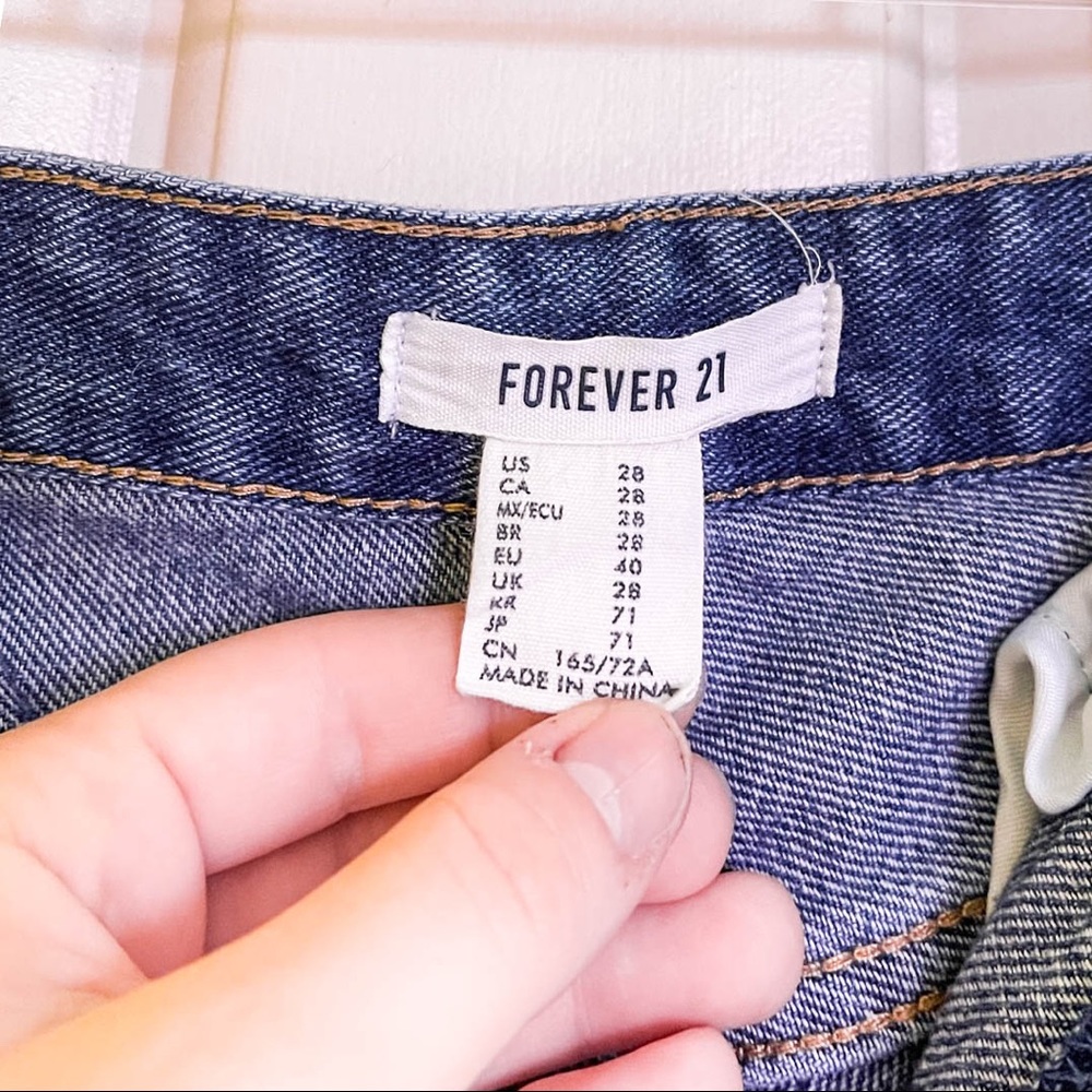 Forever 21 Ripped Jeans - Picture 3 of 3